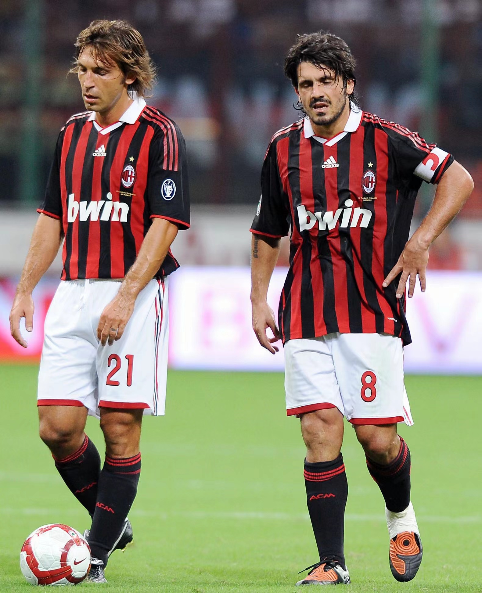 队报：巴黎将加快引进埃里克-加西亚的进程，恩里克欣赏他（队报：巴黎加速推进埃里克-加西亚加盟，恩里克青睐有加）