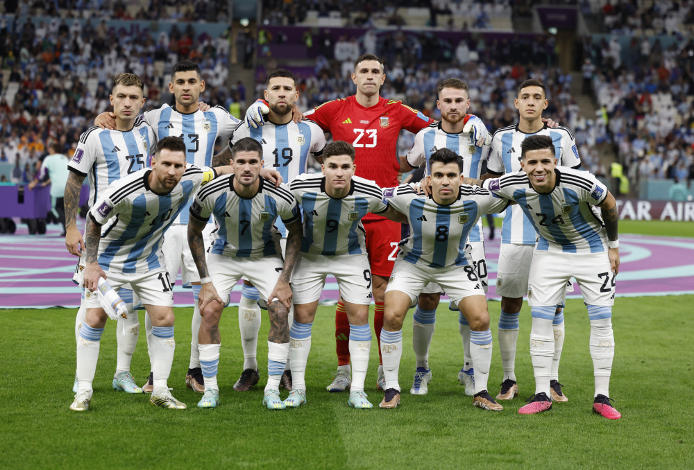 发布会变感谢会，李霄鹏赛后向各方致谢（赛后发布会成感谢时刻，李霄鹏向各界致谢）