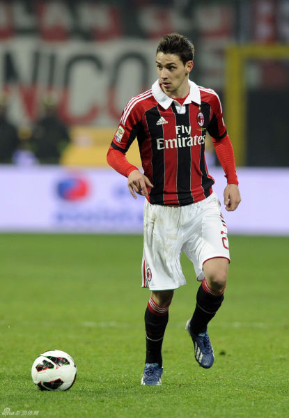 本赛季苏超最佳阵容：冠军泰州队1人入选，亚军南通队3人在列（苏超本赛季最佳阵容出炉：冠军泰州仅1人上榜，亚军南通有3人入选）