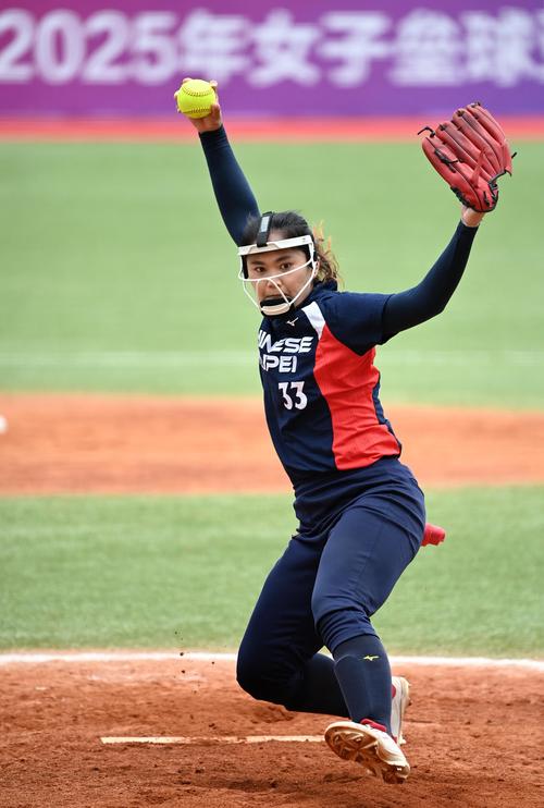 自23年2月梅西绝杀以来，巴黎首次在法甲依靠补时进球取胜（自2023年2月梅西读秒绝杀以来，巴黎首次在法甲补时制胜）