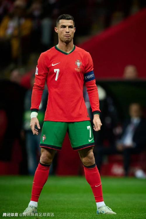 皇马3人染红！裁判报告曝光，2人或被禁赛2场，遭卡瓦哈尔嘲讽（皇马三将染红！裁判报告流出，两人或被停赛两场，卡瓦哈尔出言嘲讽）