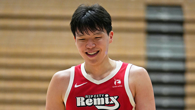 卡扎伊什维利：感谢中超联赛颁发的MVP，我非常珍视这份荣誉（卡扎伊什维利：感谢中超授予MVP，这份荣誉对我意义非凡）