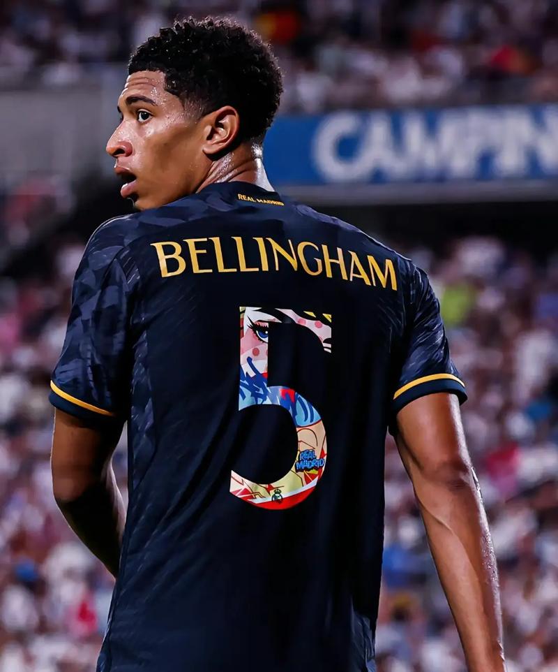 世体：德容与孔德已回国家队报到，其他巴萨球员周二陆续报到（世体：德容、孔德已向各自国家队报到，其余巴萨球员将于周二陆续报到）